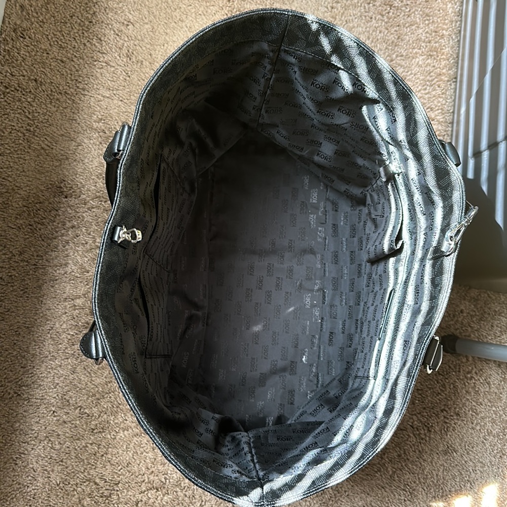 Mk Weekend Bag - image 4